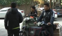 戏精快递小哥娱乐吃瓜酱,娱乐吃瓜酱带你笑翻天